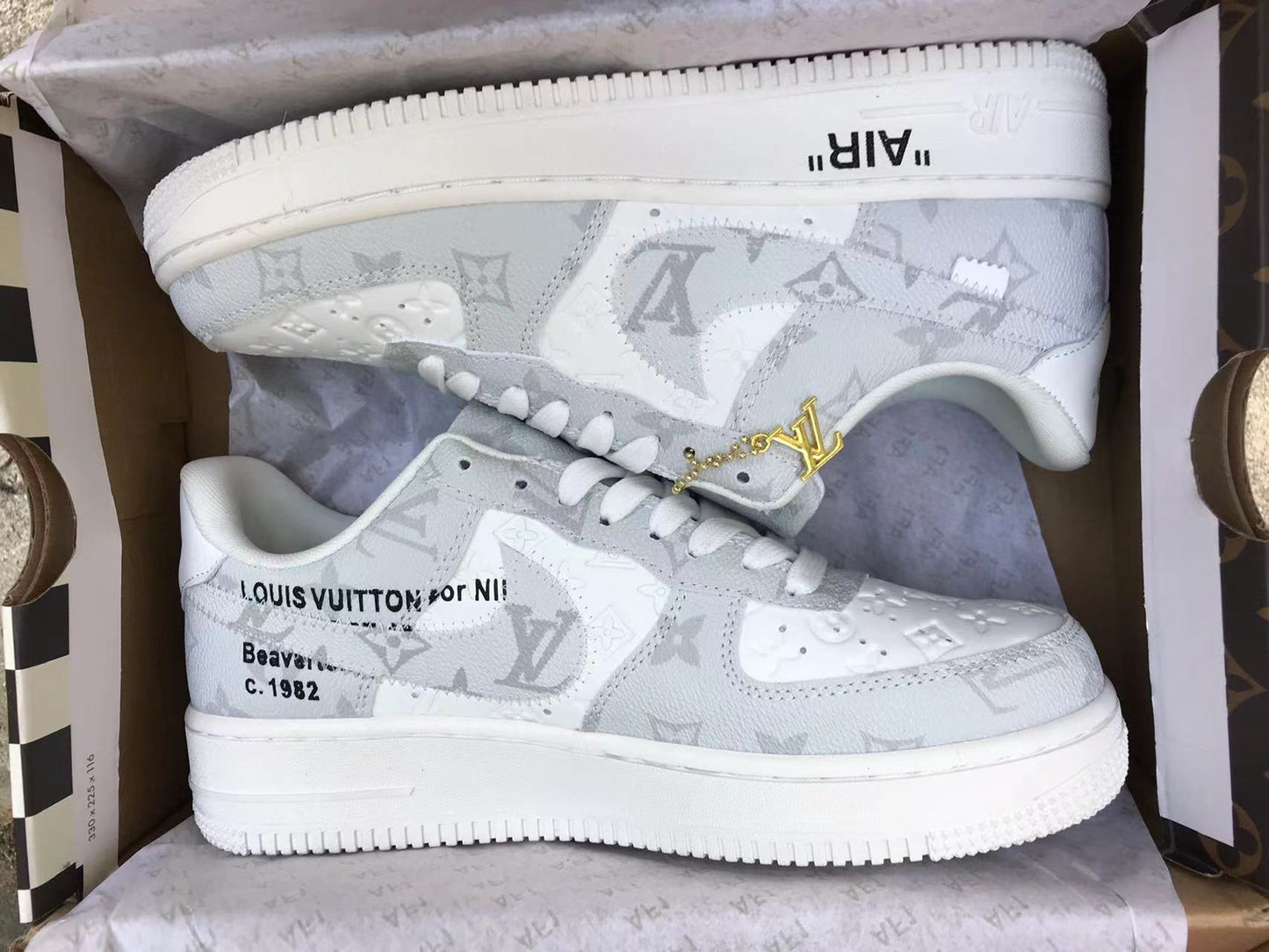 Air Force 1 White Gray LV