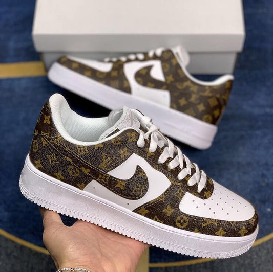 AF1 x LV Hot 2024